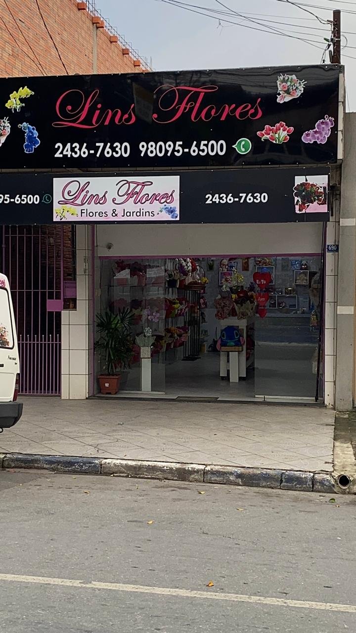 Fachada da LinsFlores